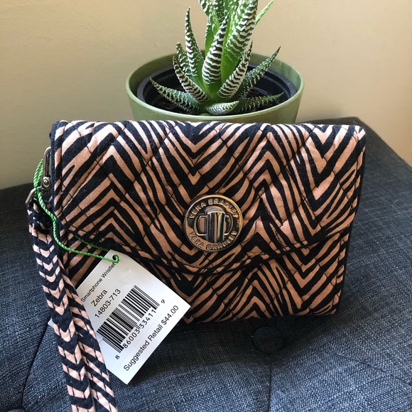 Vera Bradley Handbags - Vera Bradley Your Turn Zebra Smartphone Wrislet